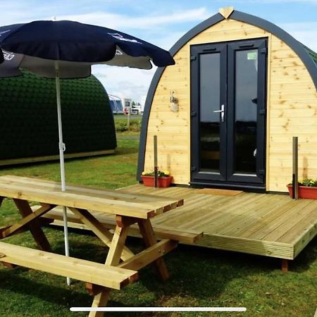 Gateway Glamping Pods Hotel Llanelli Bagian luar foto